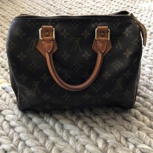 Louis Vuitton speedy 25